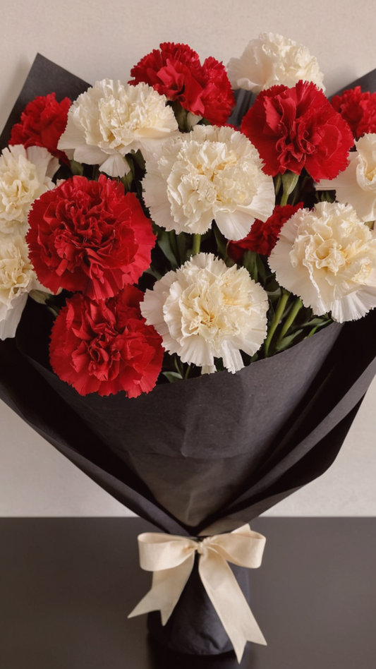 Bouquet de Claveles Rojos & Blancos